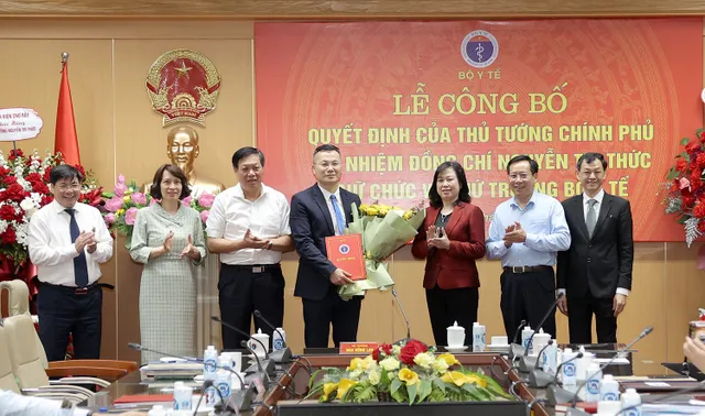 Bộ trưởng Bộ Y tế bổ nhiệm chức vụ Phó Chánh Văn phòng Bộ cho ông Nguyễn Toàn Thắng - Ảnh 2.