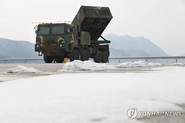 Hàn Quốc nối lại tập trận pháo binh biên giới trên bộ sau 6 năm - Ảnh 1.