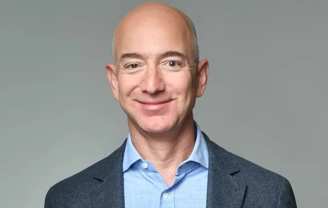 Ông chủ Amazon dự kiến bán 5 tỷ USD cổ phiếu khi giá chạm mức cao kỷ lục - Ảnh 1.