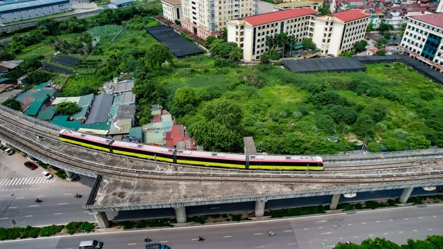 Đường sắt đô thị Nhổn - ga Hà Nội hoàn thành thi công đoạn trên cao - Ảnh 1.