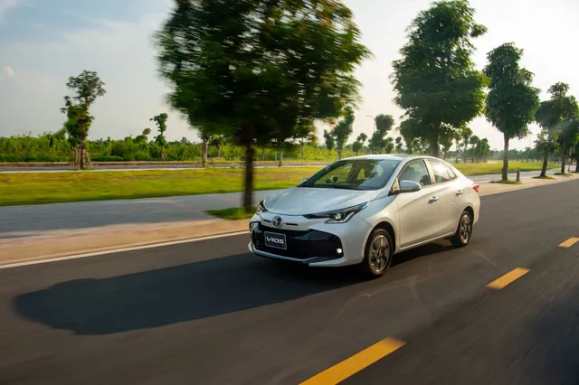 Toyota dẫn đầu thị trường xe du lịch Việt Nam 6 tháng đầu năm 2024 - Ảnh 2.