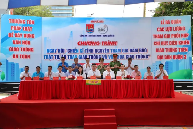 TP Hồ Chí Minh: Ngày hội nâng cao nhận thức về an toàn giao thông - Ảnh 1.