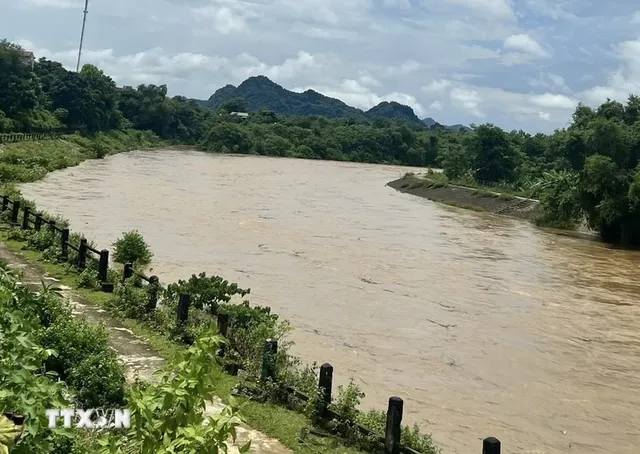 Đắk Nông cảnh báo nguy cơ sạt lở, sụt lún đất do mưa lớn - Ảnh 1.