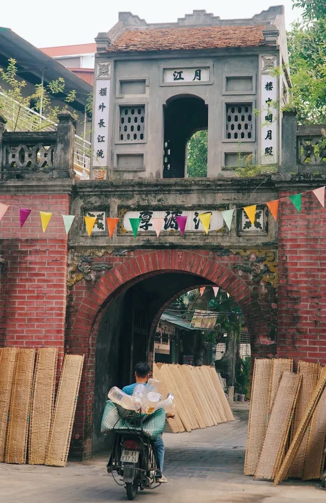 Về làng bánh đa Thổ Hà nghe tiếng bình yên - Ảnh 1. Về làng bánh đa Thổ Hà nghe tiếng bình yên - Ảnh 1.