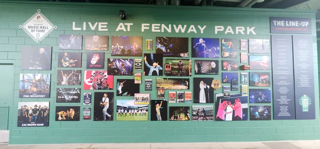 Fenway Park – Thánh địa bóng chày Hoa Kỳ - Ảnh 2.