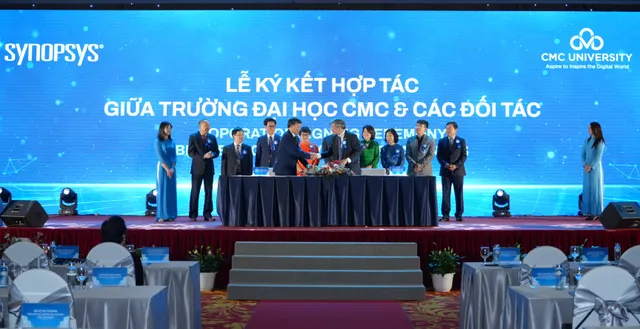 Trường Đại học CMC trao 400 suất học bổng năm 2024 - Ảnh 3.