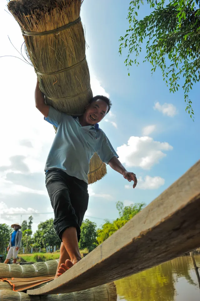 Làng chiếu Định Yên Từ truyền thống đến tương lai  - Ảnh 2.