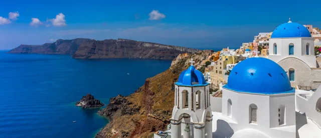 Đảo Santorini của Hy Lạp cân nhắc hạn chế du lịch - Ảnh 1.