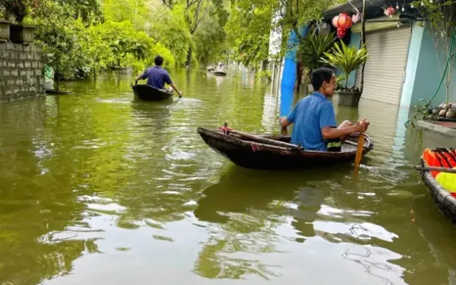 Công điện hỏa tốc của Chủ tịch UBND TP Hà Nội về phòng chống lụt bão - Ảnh 1.