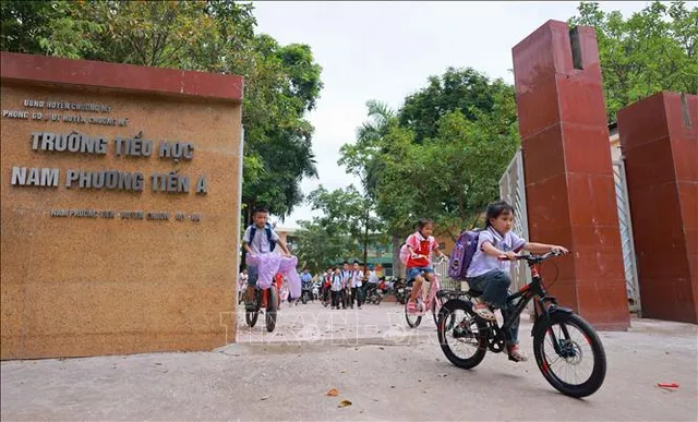 Trường học chịu ảnh hưởng ngập lụt của huyện Chương Mỹ đã sẵn sàng cho năm học mới - Ảnh 5.