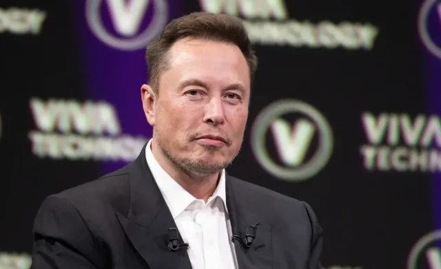 Bất kể ngày hay đêm, cứ cách nửa tiếng Elon Musk lại đăng một bài trên mạng xã hội | VTV.VN