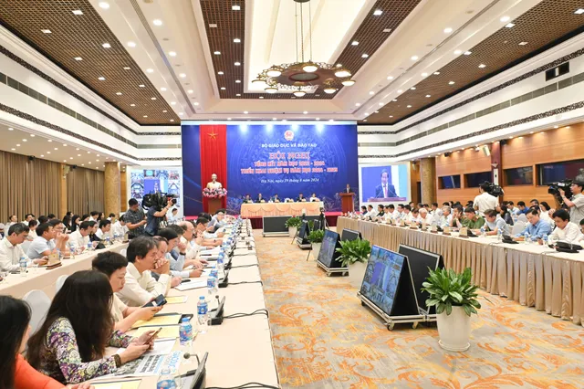 12 nhiệm vụ trọng tâm năm học 2024-2025 của ngành Giáo dục - Ảnh 2.