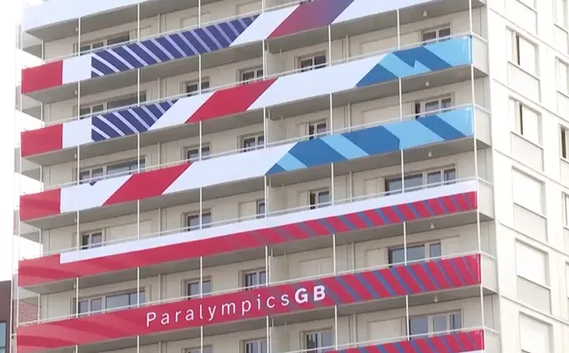 Những điều đặc biệt ở làng vận động viên Paralympic Paris 2024 - Ảnh 1.