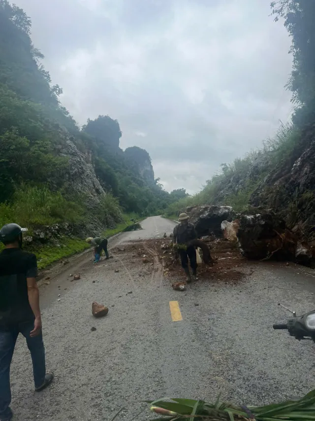 Cao Bằng: Hơn 200 nhà dân bị ngập lụt, sạt lở, hàng chục hộ phải di dời - Ảnh 7.