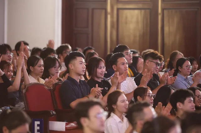 Vòng loại Vũ trụ Đồng tiền: Màn tranh biện “chất và gắt” - Ảnh 1.