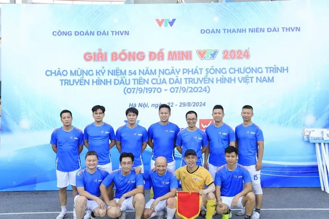 Memorable moments from the VTV 2024 mini-footbal tournament - Ảnh 13.