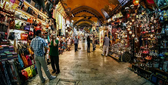 Khám phá khu chợ Grand Bazaar nổi tiếng ở Thổ Nhĩ Kỳ - Ảnh 1.