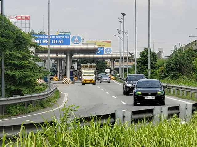 Đồng Nai: Quốc lộ 51 thông thoáng sáng ngày đầu dịp nghỉ lễ Quốc khánh - Ảnh 1.