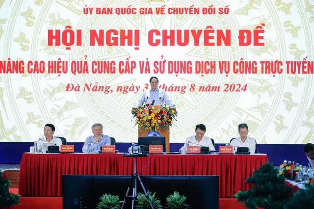 Thủ tướng chủ trì Hội nghị toàn quốc nâng cao hiệu quả cung cấp và sử dụng dịch vụ công trực tuyến - Ảnh 2.