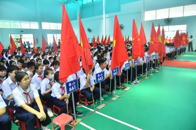 Kiên Giang: Hơn 347 nghìn học sinh bước vào năm học mới - Ảnh 1.