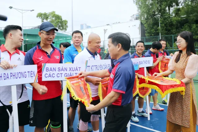 VTV Tennis Tournament 2024: Exciting Opening Day - Ảnh 7.