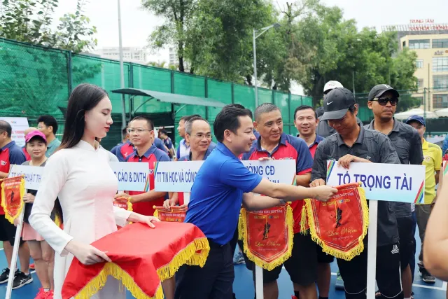 VTV Tennis Tournament 2024: Exciting Opening Day - Ảnh 5.