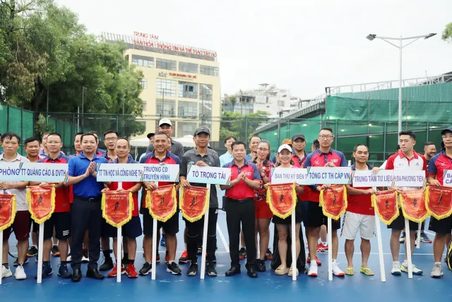 VTV Tennis Tournament 2024: Exciting Opening Day - Ảnh 4.