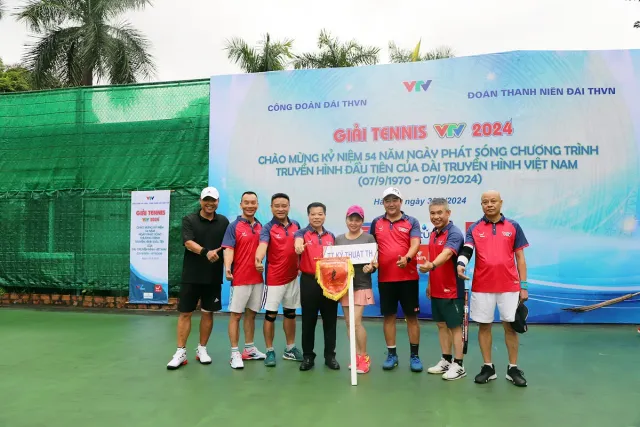 VTV Tennis Tournament 2024: Exciting Opening Day - Ảnh 6.