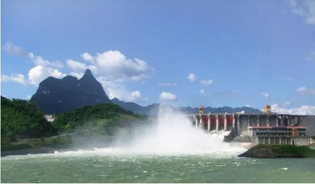 Thuỷ điện Tuyên Quang mở hết 8 cửa xả đáy vào chiều nay (9/9) - Ảnh 1. Thuỷ điện Tuyên Quang mở hết 8 cửa xả đáy vào chiều nay (9/9) - Ảnh 1.