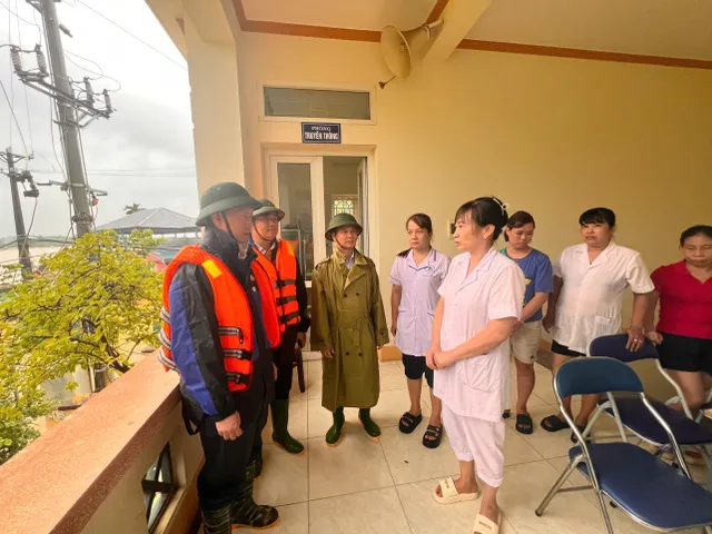 Bộ Y tế kiểm tra công tác phòng, chống bão lũ tại Yên Bái - Ảnh 4. Bộ Y tế kiểm tra công tác phòng, chống bão lũ tại Yên Bái - Ảnh 4.