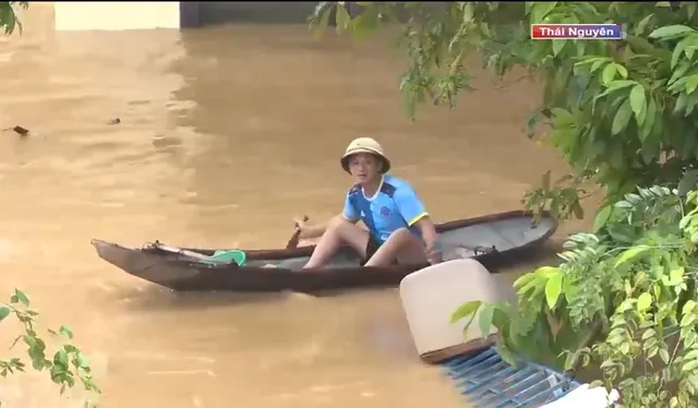 Thái Nguyên: Hàng nghìn hộ dân mắc kẹt, xuất hiện nhiều điểm úng ngập mới - Ảnh 1.