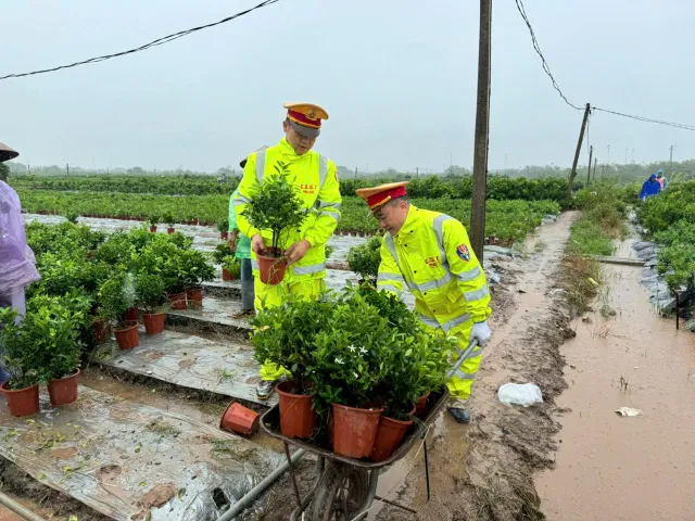 Hưng Yên, Hải Dương phát lệnh báo động lũ lụt mức độ 3 trên nhiều hệ thống sông - Ảnh 4.