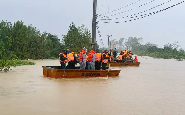 Thái Bình khẩn trương di dời người dân vùng nguy cơ ngập  - Ảnh 14.