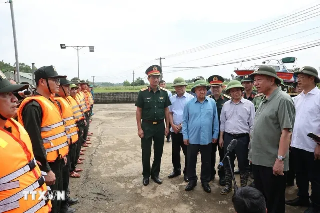 Tổng Bí thư, Chủ tịch nước Tô Lâm: Tập trung cao độ khắc phục hậu quả bão lũ, ưu tiên cứu người - Ảnh 1.