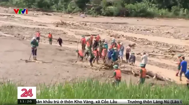 Giây phút bàng hoàng của một trong 8 người dân may mắn chạy thoát khỏi vụ sạt lở Làng Nủ - Ảnh 2.