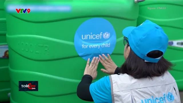 Unicef cứu trợ khẩn cấp các địa phương bị ảnh hưởng nặng do bão lũ