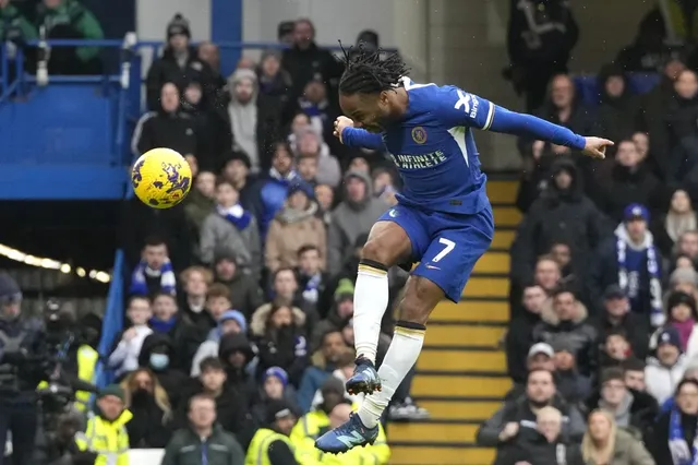 Mikel Arteta tiết lộ điều duy nhất khiến ông lưỡng lự khi ký hợp đồng với Raheem Sterling - Ảnh 1.