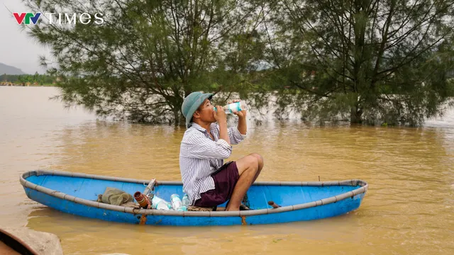 Phú Thọ: Hơn 3.400 người dân huyện Hạ Hòa bị chia cắt bởi nước lũ - Ảnh 6. Phú Thọ: Hơn 3.400 người dân huyện Hạ Hòa bị chia cắt bởi nước lũ - Ảnh 6.