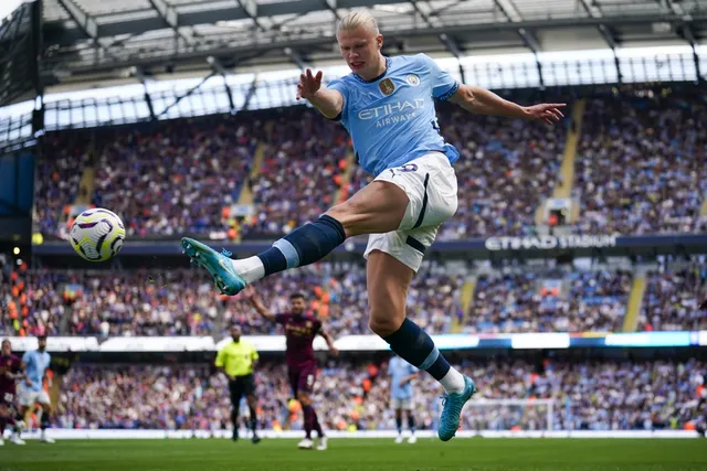 Erling Haaland từ chối nghỉ phép sau cú sốc, lập kỷ lục mới cho Man City - Ảnh 1.