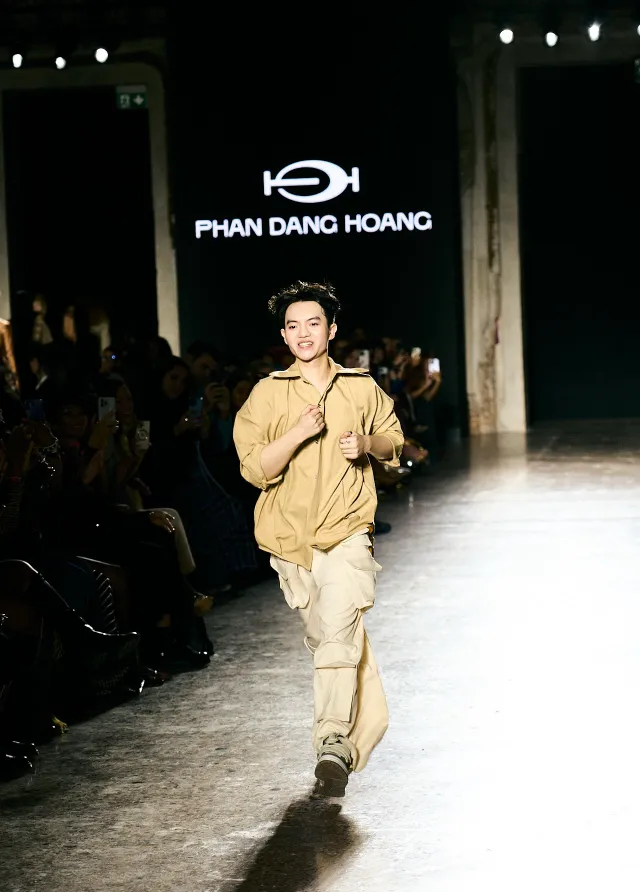 Hangsilk giúp NTK Phan Đăng Hoàng gây tiếng vang tại Milano Fashion Week 2025 - Ảnh 2.