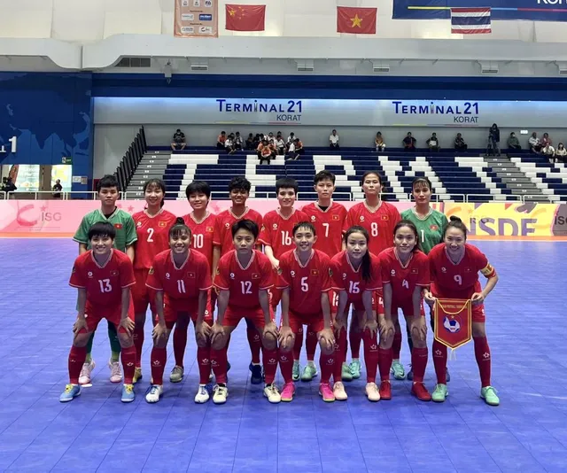 Thắng Trung Quốc 3-0, ĐT futsal nữ Việt Nam mở cơ hội tranh vô địch tại NSDF Women’s Futsal Championship 2024 - Ảnh 2.