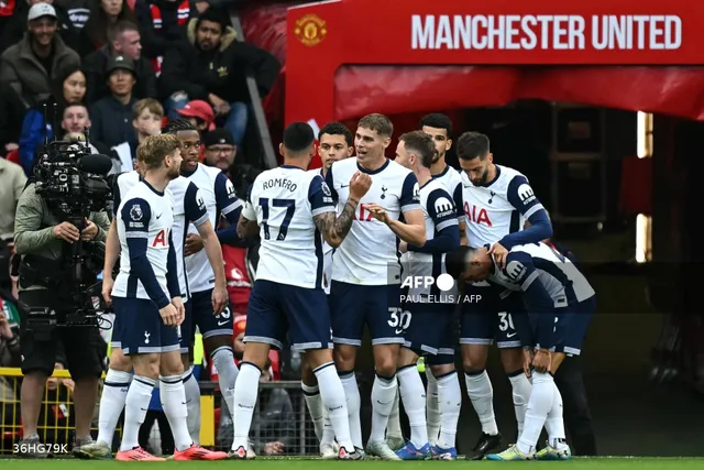 Man Utd thua bạc nhược trước Tottenham ngay tại Old Trafford   - Ảnh 1.