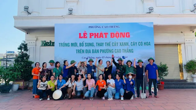 Thành phố Hạ Long đồng loạt xây dựng thành phố hoa, thành phố xanh sau bão - Ảnh 1.