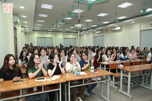 BTV Hạnh Phúc, nhà báo Trường Sơn giao lưu với sinh viên Báo chí qua workshop “Zoom In khám phá, Zoom Out sáng tạo” - Ảnh 1.