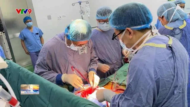 Lần đầu tiên ghép đa tạng tim gan cho cùng 1 người