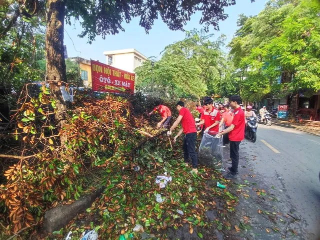 Lotte Mart chung tay cùng đồng bào miền Bắc tái thiết cuộc sống sau bão Yagi - Ảnh 2.