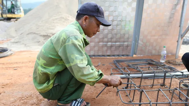 Tinh thần khẩn trương tại công trường tái định cư Làng Nủ và khu dân cư thôn Nậm Tông, Lào Cai - Ảnh 6.