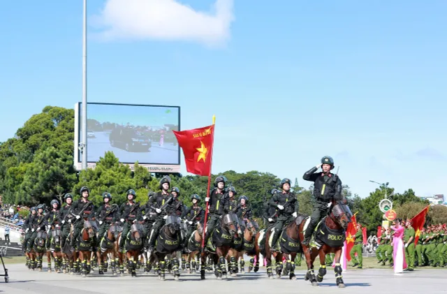 Hàng nghìn cán bộ, chiến sĩ công an trình diễn tại Đại hội khỏe Vì an ninh Tổ quốc - Ảnh 1.