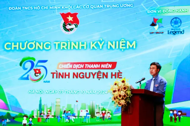 The Mark of Vietnamese Youth in 25 Years of the Summer Volunteer Campaign - Ảnh 13.