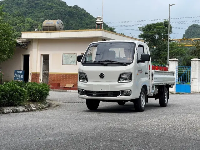 Foton T25 lần đầu xuất hiện tại thị trường Việt Nam - Ảnh 3.